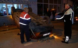 Edirne’de park halindeki araca çarpan otomobil devrildi, 1 kişi yaralandı