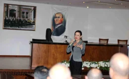 Selçuk Belediye Başkanı Filiz Ceritoğlu Sengel, belediye emekçileriyle bir araya geldi