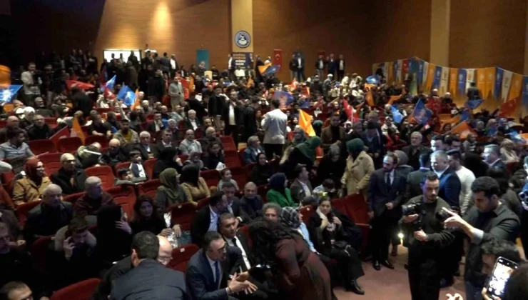 AK Parti Genel Başkanvekili Efkan Ala, Kestel Belediye Başkan adayı Ferhat Erol’un proje tanıtım toplantısına katıldı
