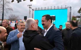 Cumhur İttifakı Kepez Belediye Başkan Adayı Rıza Sümer, Duraliler Mahalle sakinleriyle iftar programında buluştu