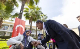Mersin Büyükşehir Belediye Başkanı Vahap Seçer Huzurevi’ni Ziyaret Etti