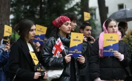 Gürcistan’da Yabancı Etkinin Şeffaflığı Yasa Tasarısı Protesto Edildi