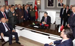 Trabzon Büyükşehir Belediyesi ve Ortahisar Belediyesi’nde Devir Teslim Törenleri Gerçekleştirildi