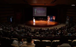 Ayşe Kulin’e Çağdaş Yaşam Cumhuriyet Ödülü Verildi