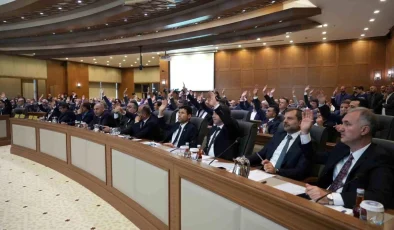 Bursa Büyükşehir Belediyesi’nden suya yüzde 25 indirim kararı