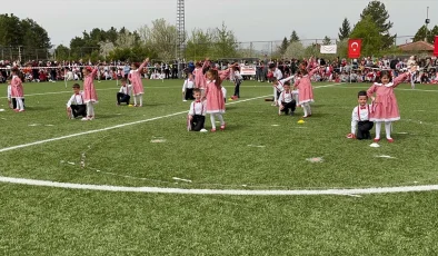 Çankırı’da 23 Nisan Ulusal Egemenlik ve Çocuk Bayramı kutlanıyor