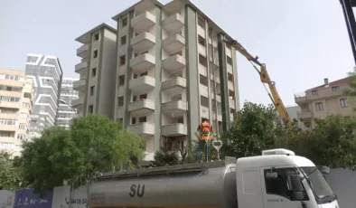 Kiptaş’tan Kadıköy’de Kentsel Dönüşüm Yıkımı: “31 Binin Üzerinde Başvuru Var, Hepsi de Bir Kepçe Darbesiyle Yıkılacak Binalar”