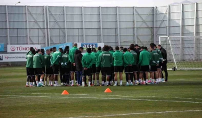 Konyaspor Süper Lig’de alt sıralardan kurtulamıyor