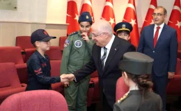 Milli Savunma Bakanı Yaşar Güler, 23 Nisan Ulusal Egemenlik ve Çocuk Bayramı’nda TRT Çocuk Korosu ile bir araya geldi