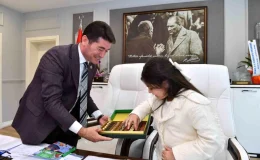 Ortahisar Belediye Başkanı Ahmet Kaya Koltuğunu Asel Duruk’a Devretti