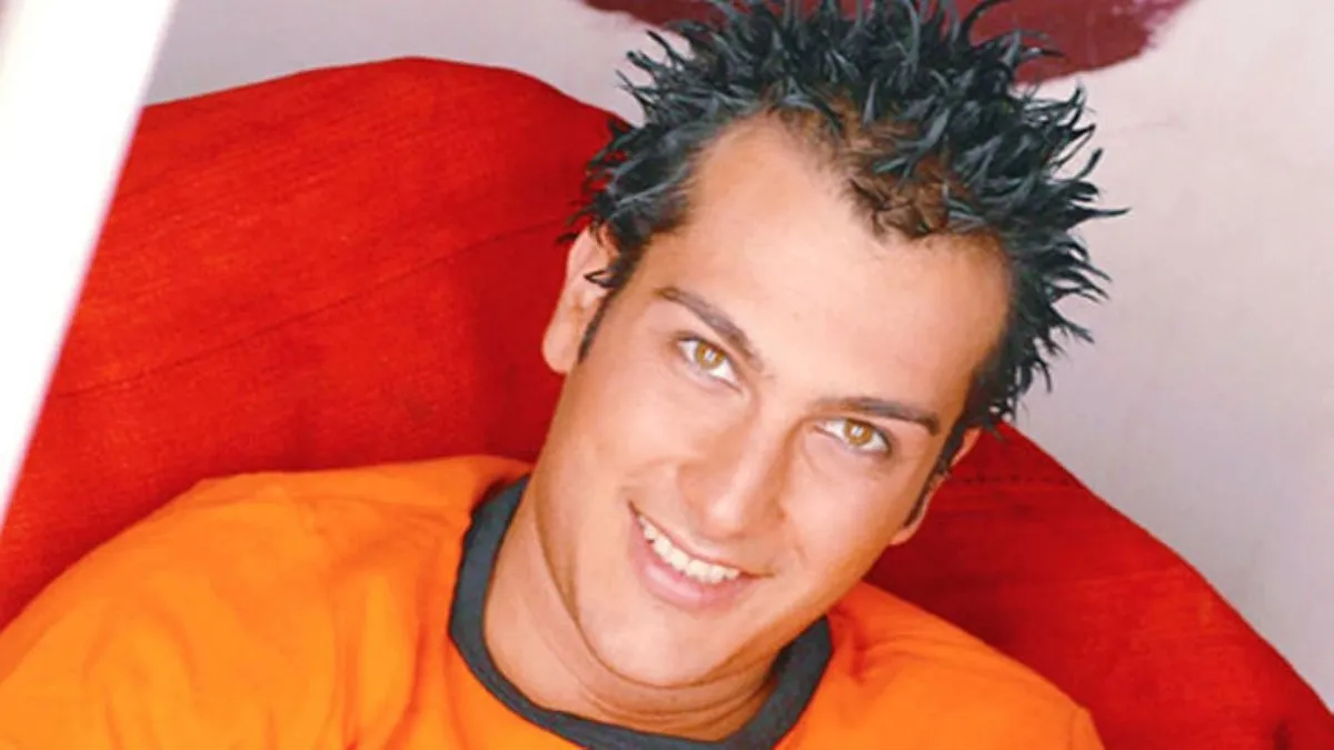 PopstarAbidin Özşahin şimdi ne yapıyor biliyor musunuz? Bir dönem sokakta yürüyemiyordu şimdi ise…