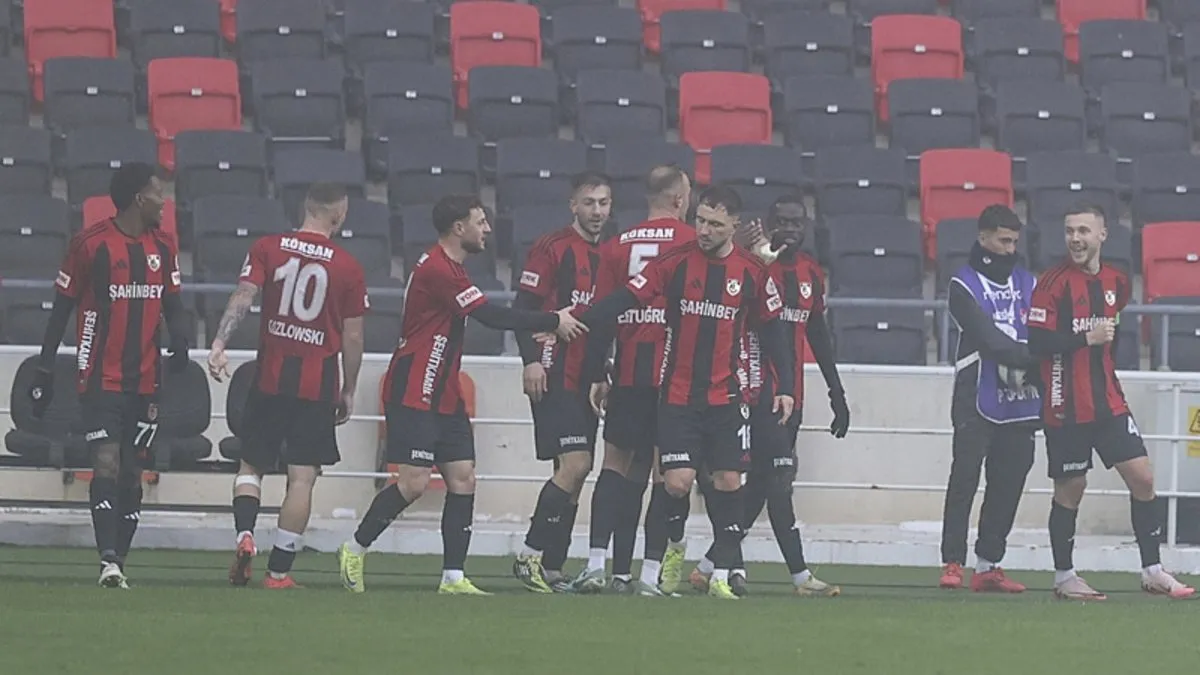 SÜPER LİG: Gaziantep FK hata yapmadı, Antalya’yı 3 golle geçti!