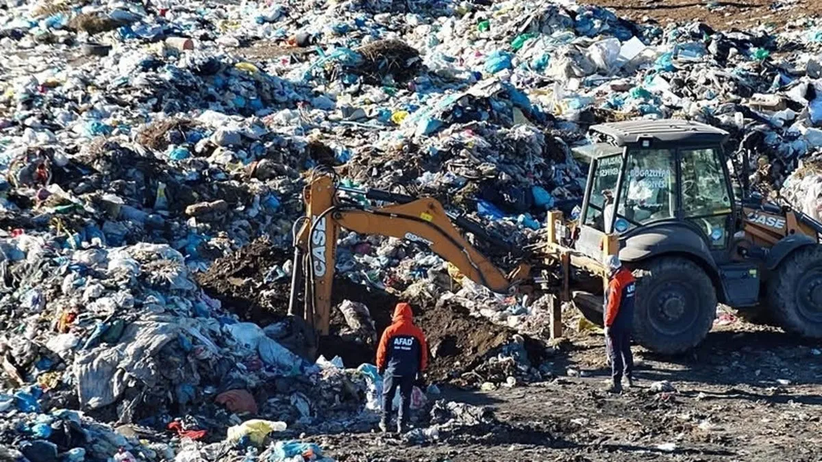 Çocuğunu çöplüğe attığını itiraf etmişti: Arama çalışmalarından sonuç çıkmadı!